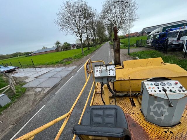 Asphaltfertiger Demag DF 100 C  Only 4808 Hours !!!