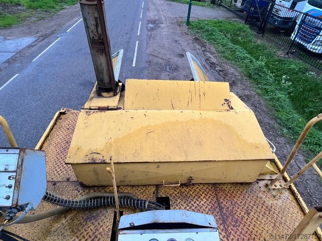 Asphaltfertiger Demag DF 100 C  Only 4808 Hours !!!