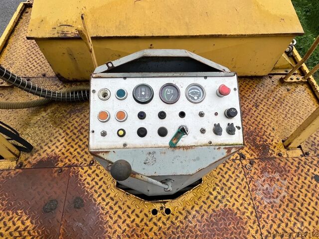 Asphaltfertiger Demag DF 100 C  Only 4808 Hours !!!