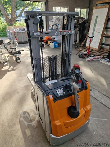 Manual stacker STILL EXV 16i