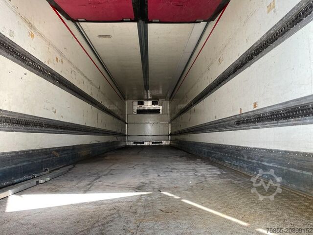 Refrigerated/freezer transport Montracon Fridge Carrier Vector 1950 MT / SAF Axles