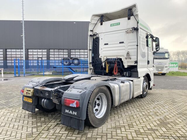 Standard tractor MAN TGX 18.440 / 2x Diesel Tank / NL Truck
