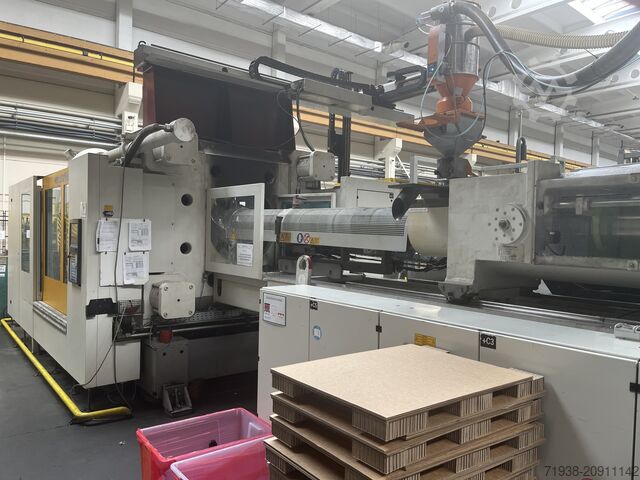 Injection molding machine Krauss Maffei KM 1100–12000 MX