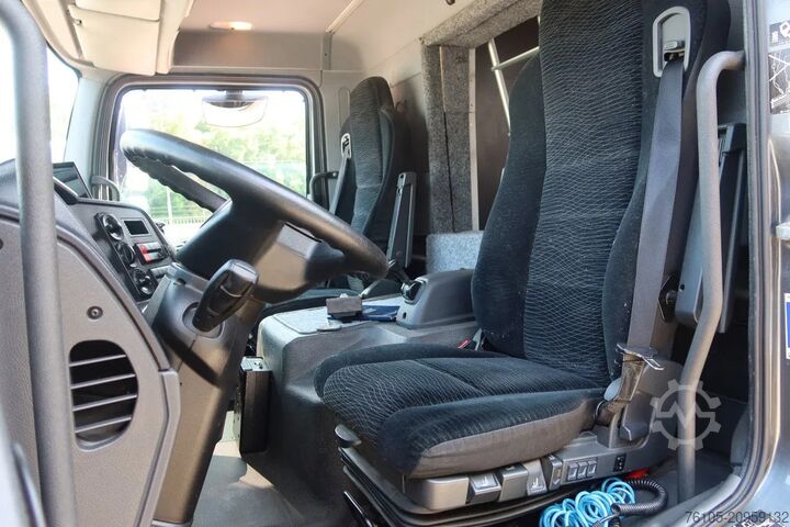 Horse transport Mercedes-Benz Atego 816 L 3 Paarden/4 Ponies, nieuwe accu's.