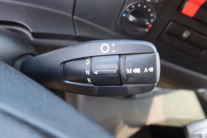 Horse transport Mercedes-Benz Atego 816 L 3 Paarden/4 Ponies, nieuwe accu's.