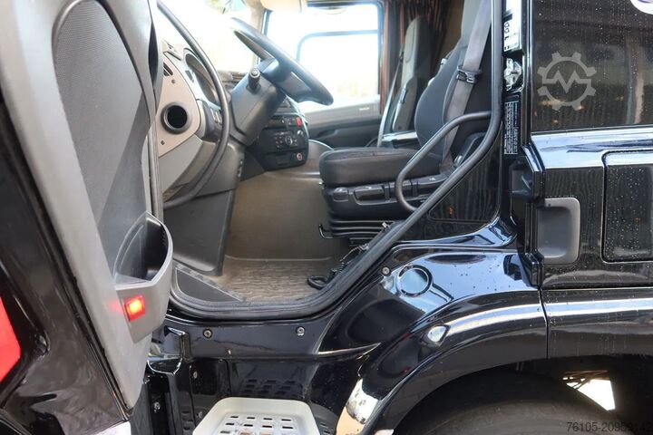 Box body DAF CF 410 DAF CF 410 Black Edition Dhollandia klep...