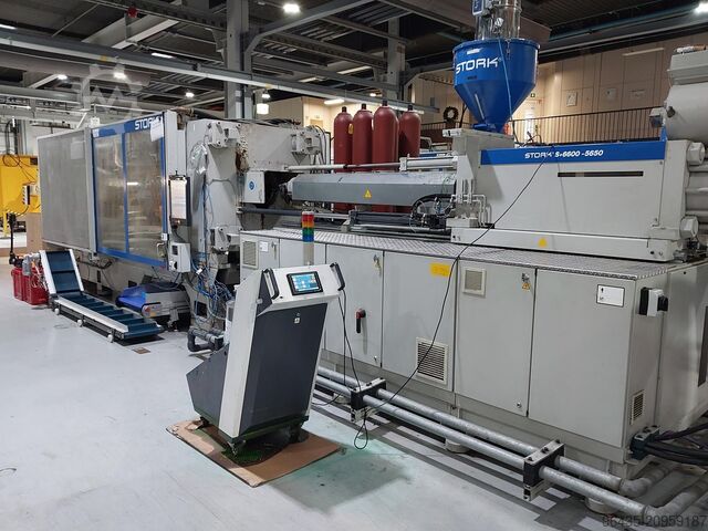 Injection molding machine Stork verschiedene