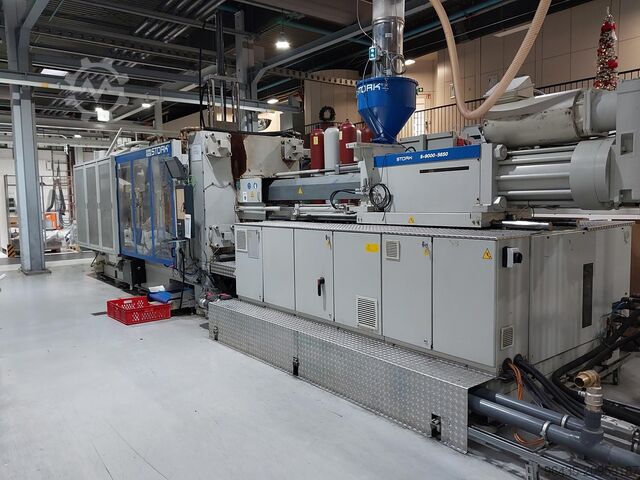 Injection molding machine Stork verschiedene