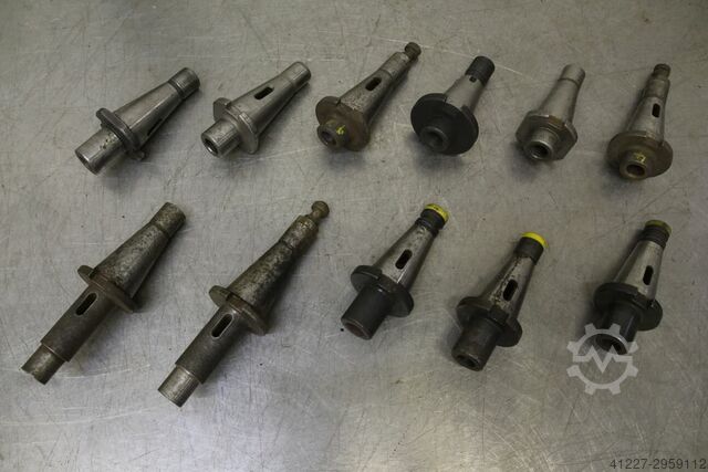 Fräsaufnahmen 11 Stück Kelch Adapter SK40/MK2