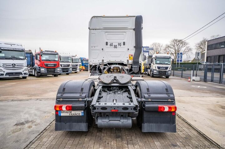 Standard tractor MERCEDES ACTROS 1848 LS + VOITH