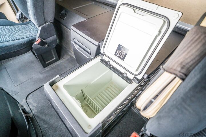 Standard tractor MERCEDES ACTROS 1848 LS + VOITH