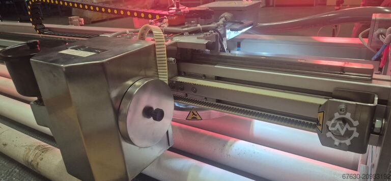 Robot for cleaning and polishing EUROTECH ROBO CLEAN