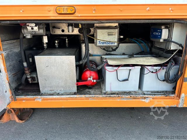 Livestock semitrailer Finkl SAV35 4.Stock Hubdach Lift Tränke Tridec