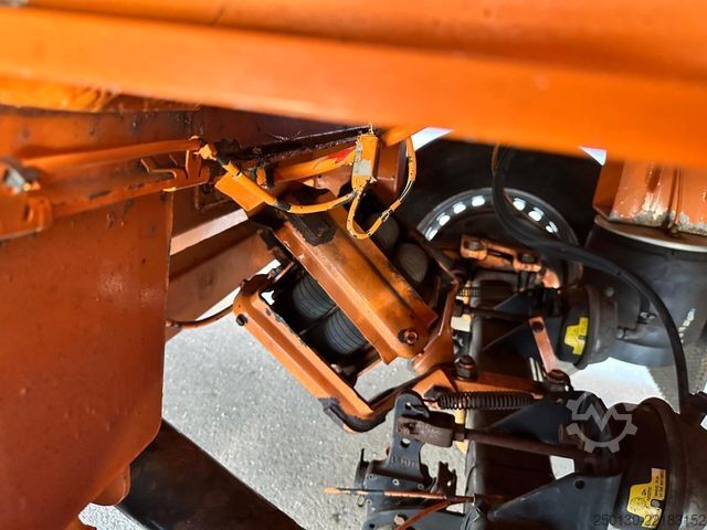 Livestock semitrailer Finkl SAV35 4.Stock Hubdach Lift Tränke Tridec