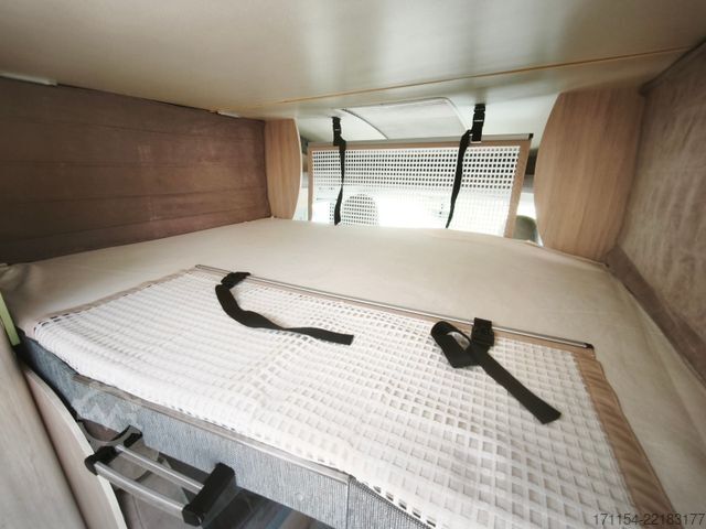 Semi-integrated camper HOBBY T 70 HGE