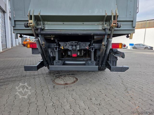 Sliding tarpaulin Iveco Eurocargo ML140E24WM-BW LBW 3 Sitze Differenzial