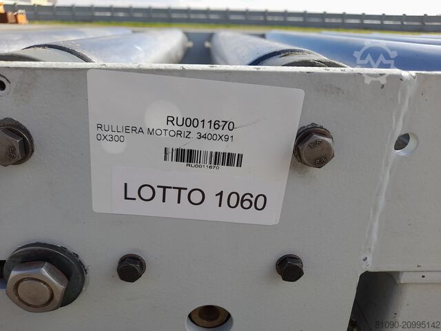 Motorized roller conveyor 3400x910x300, roller length=900  