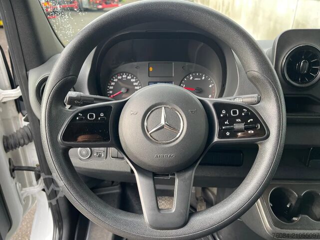 Reefer van Mercedes-Benz Sprinter 317 *Achteruitrijcamera*Hold-functie*S...