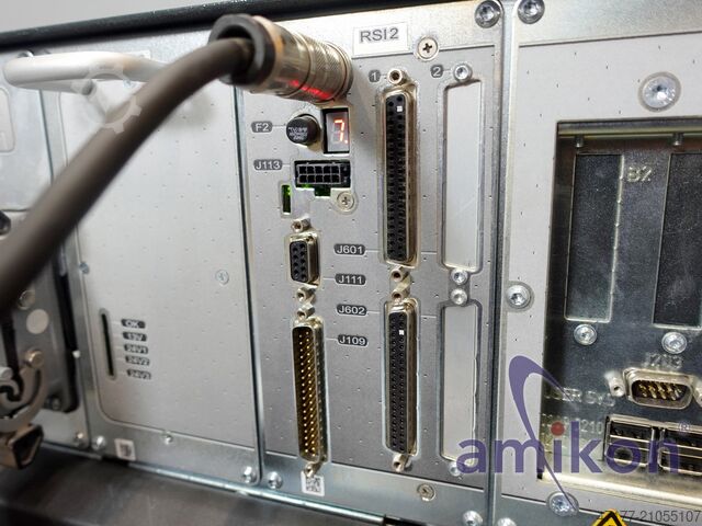 + Teach Pendant Stäubli TX90XL Industrieroboter + CS8C Steuerung