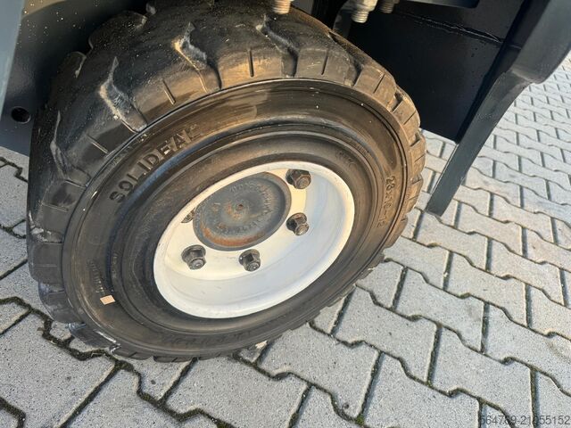 Vierwegestapler Combilift C6000/Wide positioner/ Only 3157 hours !