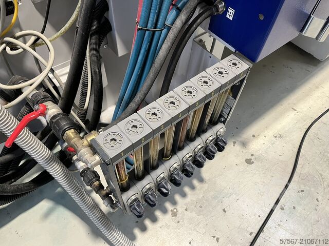 Kunststoff-Spritzgießmaschine Wittmann Battenfeld EcoPower 110/750 Unilog B8