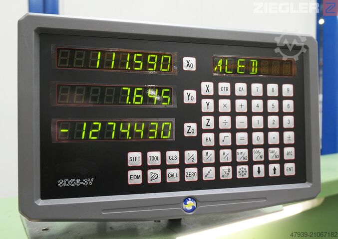 Universal-Drehmaschine Voest-Alpine DA210/2