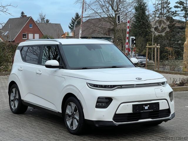 Van KIA Soul e-Soul DynamicLine 64 kWh LED Navi Kamera