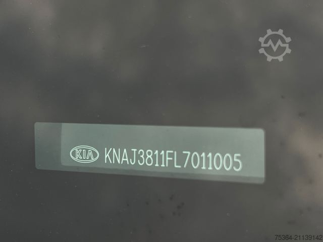 Van KIA Soul e-Soul DynamicLine 64 kWh LED Navi Kamera