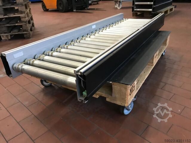 Roller conveyor with drive Zero pressure accumulation Interroll Staudrucklos