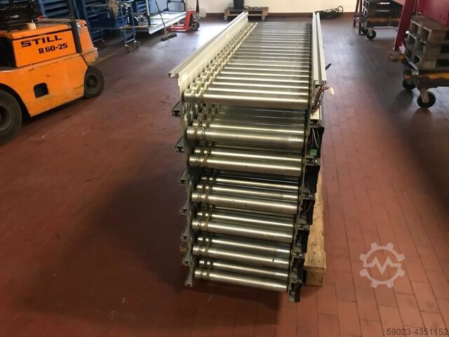 Roller conveyor with drive Zero pressure accumulation Interroll Staudrucklos