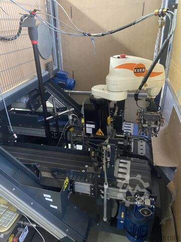Robot including conveyor belt control Kuka Scara KRC2sr