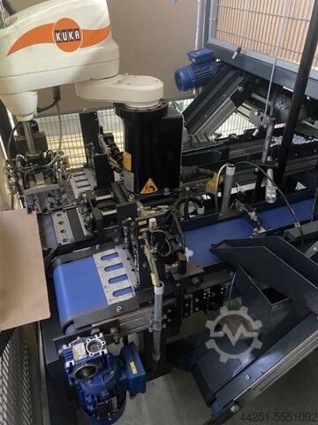Robot including conveyor belt control Kuka Scara KRC2sr