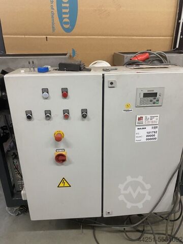 Robot including conveyor belt control Kuka Scara KRC2sr