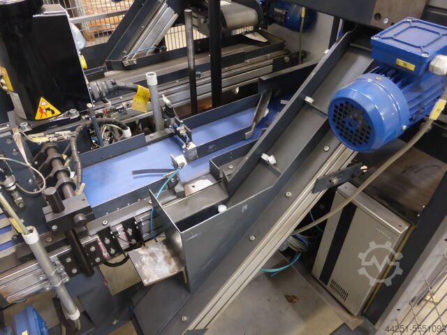 Robot including conveyor belt control Kuka Scara KRC2sr