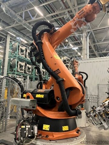 Industrial robot KUKA KR240-2 2000 Seriennr. 910477