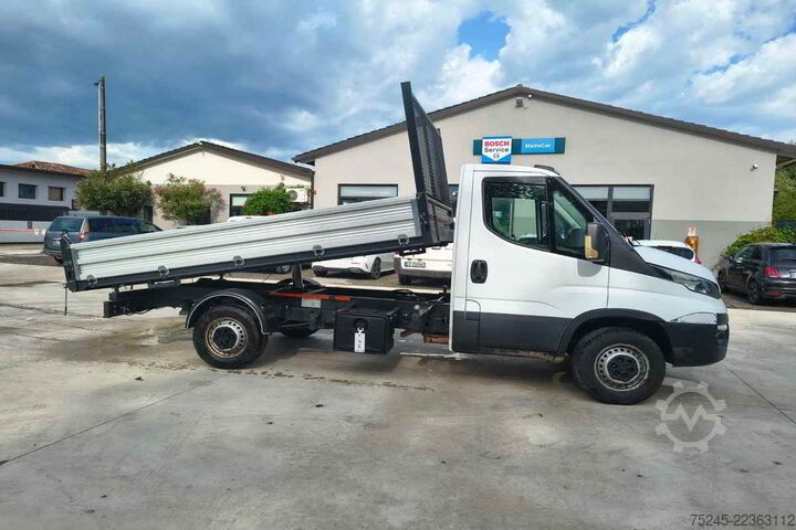 Three-way tipper van Iveco DAILY 35S 12 2.3 RIBALTABILE TRILATERALE