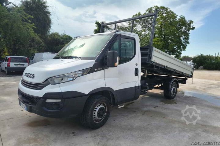 Three-way tipper van Iveco DAILY 35S 12 2.3 RIBALTABILE TRILATERALE