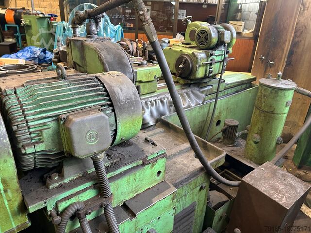 Cylindrical grinding machine Schaudt 2000