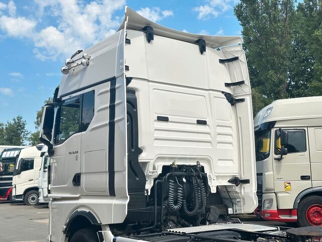 Standard tractor unit MAN TGX 18.510 XXL Intarder 2 Tanks ACC LGS Alcoa