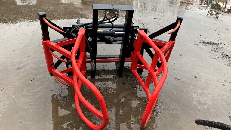 Agricultural machine MX Manubal