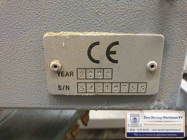 Sawmachine cabinet maker interior build Maggi Radial junior 640