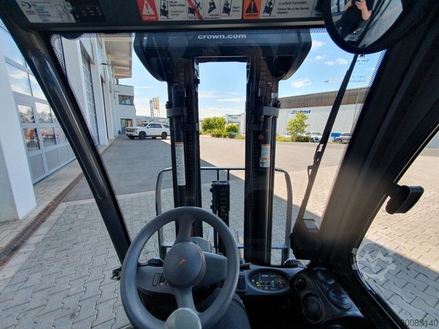Front loader forklift CROWN SCT6020-1.3 / Triplex 4,3m / 2.658h / 2020