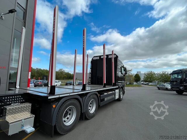Timber transporter MAN TGX 33.520 6x4 BL PLATTFORM Epsilon Q150Z96