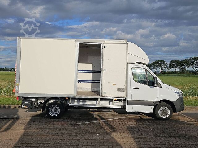 Suitcase MERCEDES-BENZ SPRINTER 515 Bakwagen Laadklep!