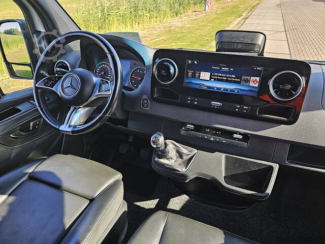 High-roof van MERCEDES-BENZ SPRINTER 311 L2H2 MBUX10 RDW