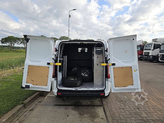 High-roof van FORD TRANSIT CUSTOM 2.0 L1H1 Dubbele Cabine!