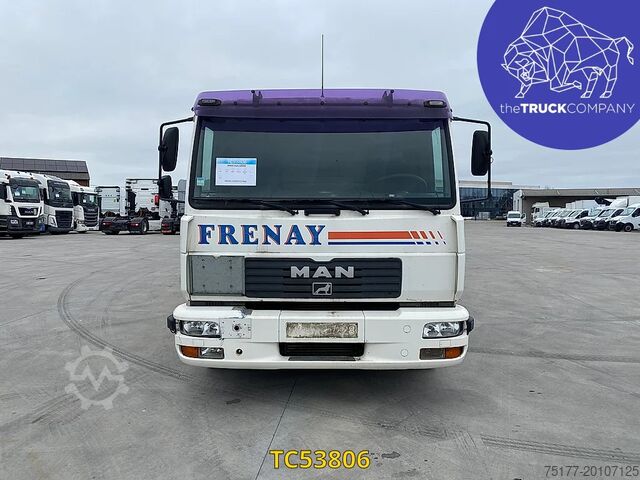 Tanker truck MAN L 2000 12.220