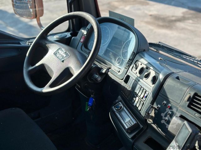 Skip truck MAN TGM 18.340 4x2 BL Gergen Absetzkipper  Funk