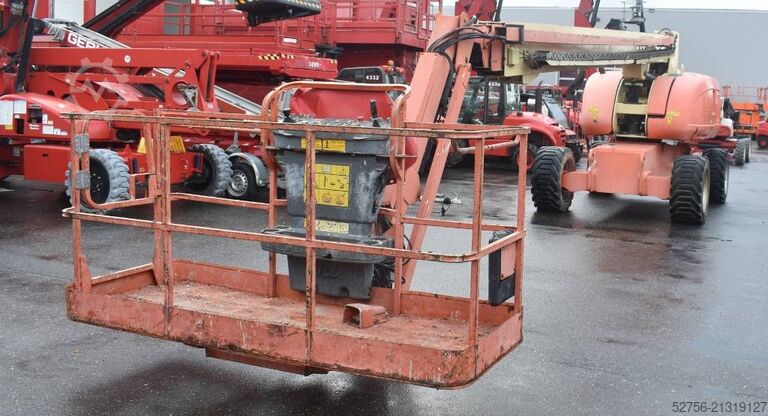 Teleskopbühne JLG 860 SJ