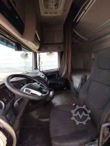 Standard tractor unit DAF XF 530 FT EURO 6D